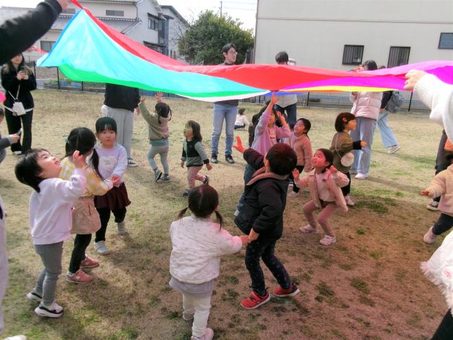 カラフルなパラバルーン